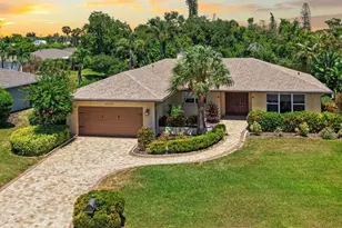 4503 Coral Lake Dr, Bradenton, FL 34210 - Photo 1