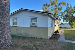 351 50th Ave N, Saint Petersburg, FL 33703 - Photo 1