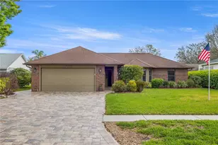 6352 Huntington Dr, Zephyrhills, FL 33542 - Photo 1