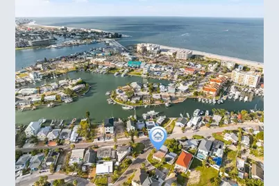13104 4th Street E, Madeira Beach, FL 33708 - Photo 1