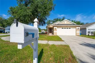 519 Summer Sails Dr, Valrico, FL 33594 - Photo 1