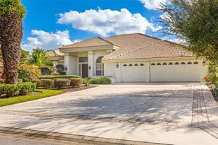 30312 Laurelwood Ln, Wesley Chapel, FL 33543 - Photo 1