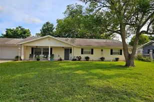 8822 E Cresco Ln, Inverness, FL 34450 - Photo 1