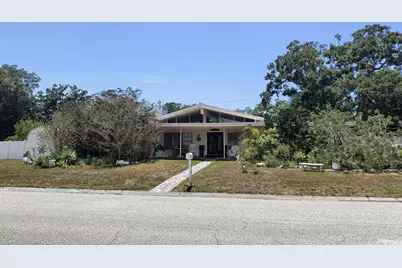 790 Oakwood Drive, Dunedin, FL 34698 - Photo 1