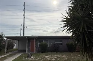 613 Carver Dr, Lake Wales, FL 33853 - Photo 1