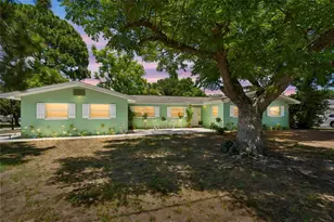 1357 S Evergreen Ave, Clearwater, FL 33756 - Photo 1