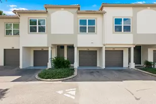 1027 Normandy Trace Rd, Tampa, FL 33602 - Photo 1