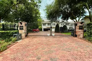 2920 W El Prado Blvd, Tampa, FL 33629 - Photo 1