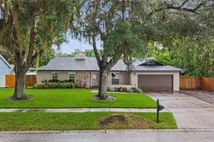 1112 Lakemont Dr, Valrico, FL 33594 - Photo 1