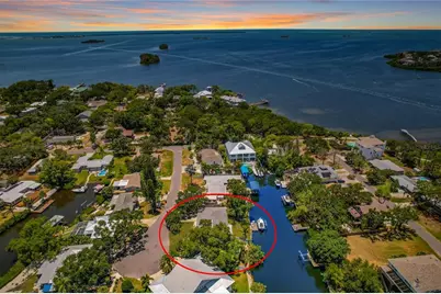 404 Laurel Lane, Palm Harbor, FL 34683 - Photo 1