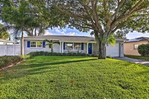 9954 48th Pl N, Saint Petersburg, FL 33708 - Photo 1