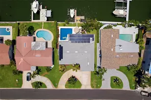 2061 Michigan Ave NE, Saint Petersburg, FL 33703 - Photo 1