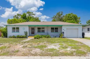 869 53rd Ave S, Saint Petersburg, FL 33705 - Photo 1