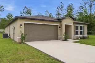 8827 N Vienna Dr, Dunnellon, FL 34433 - Photo 1