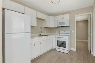 1207 62nd Ave E, Bradenton, FL 34203 - Photo 1