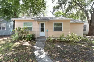 761 51st Ave N, Saint Petersburg, FL 33703 - Photo 1