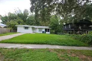 10316 N Myrtle St, Tampa, FL 33617 - Photo 1
