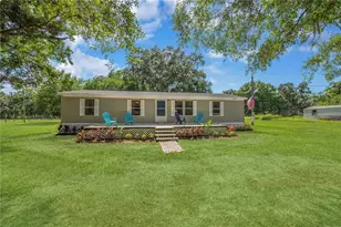5703 Luckasavage Rd, Plant City, FL 33567 - Photo 1