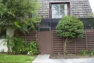 15235 W Pond Woods Dr, Tampa, FL 33618 - Photo 1