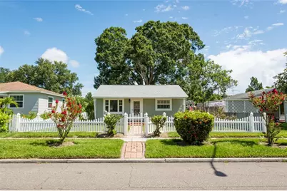 835 49th Avenue N, Saint Petersburg, FL 33703 - Photo 1