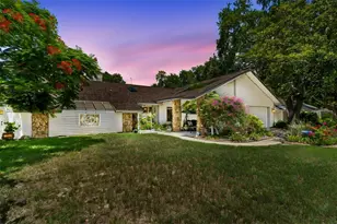 2781 Valencia Ln W, Palm Harbor, FL 34684 - Photo 1