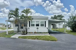 7064 Mt Hawthorne Rd NE, Saint Petersburg, FL 33702 - Photo 1