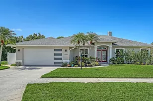 5101 Sunnydale Cir N, Sarasota, FL 34233 - Photo 1