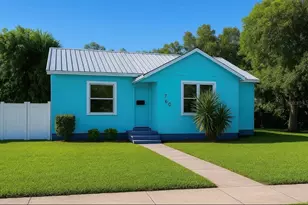 760 16th Ave S, Saint Petersburg, FL 33701 - Photo 1