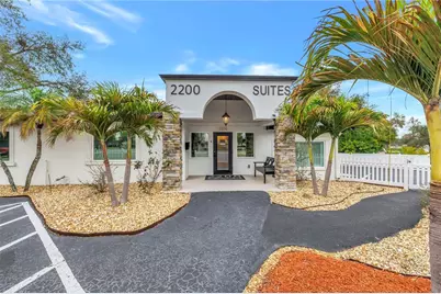 2200 49th Street N, Saint Petersburg, FL 33710 - Photo 1