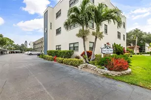 5990 Terrace Park Dr N, Saint Petersburg, FL 33709 - Photo 1