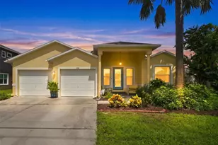 608 N Florida Ave, Tarpon Springs, FL 34689 - Photo 1