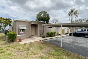 2242 Pinewood Villas Dr, Holiday, FL 34691 - Photo 1