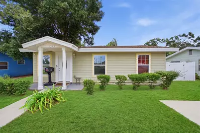 1542 28th Street S, Saint Petersburg, FL 33712 - Photo 1