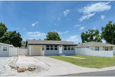 3260 36th Avenue N, Saint Petersburg, FL 33713 - Photo 1