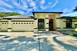 4403 Casey Lake Blvd, Tampa, FL 33618 - Photo 1