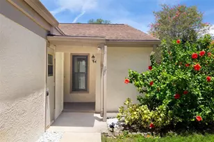 1306 Golf View Dr, Tarpon Springs, FL 34689 - Photo 1