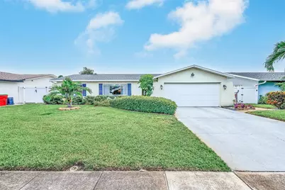 9069 127th Street, Seminole, FL 33776 - Photo 1