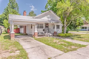 1323 18th St W, Bradenton, FL 34205 - Photo 1