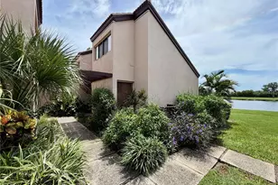 1320 Pelican Creek Crossing, Saint Petersburg, FL 33707 - Photo 1