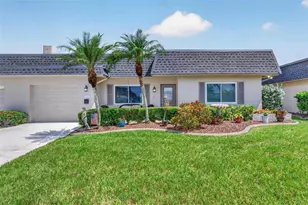9133 Pinehurst Dr, Seminole, FL 33777 - Photo 1
