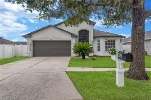 31319 Golden Gate Dr, Wesley Chapel, FL 33545 - Photo 1