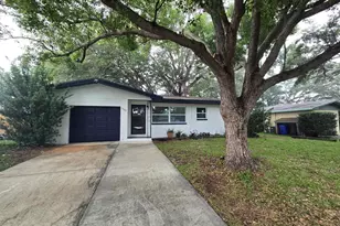 1282 Robin Hood Ln, Dunedin, FL 34698 - Photo 1