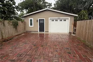 3241 12th St N, Saint Petersburg, FL 33704 - Photo 1