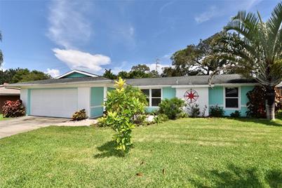 1176 Mineola Circle, Palm Harbor, FL 34683 - Photo 1