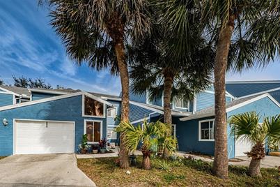 2025 Golfview Drive, Tarpon Springs, FL 34689 - Photo 1