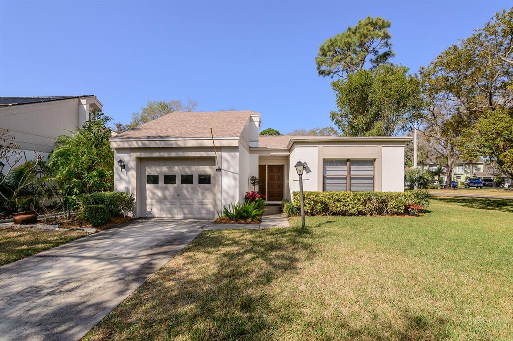 10 Lisa Ln, Oldsmar, FL 34677 MLS U8153319 Coldwell Banker