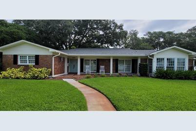 11212 Carrollwood Drive, Tampa, FL 33618 - Photo 1
