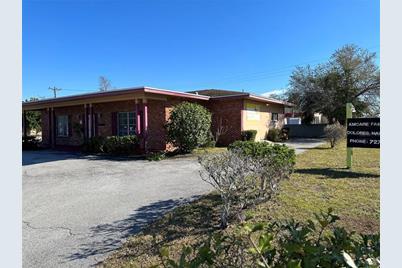 6201 12th Street N, Saint Petersburg, FL 33702 - Photo 1