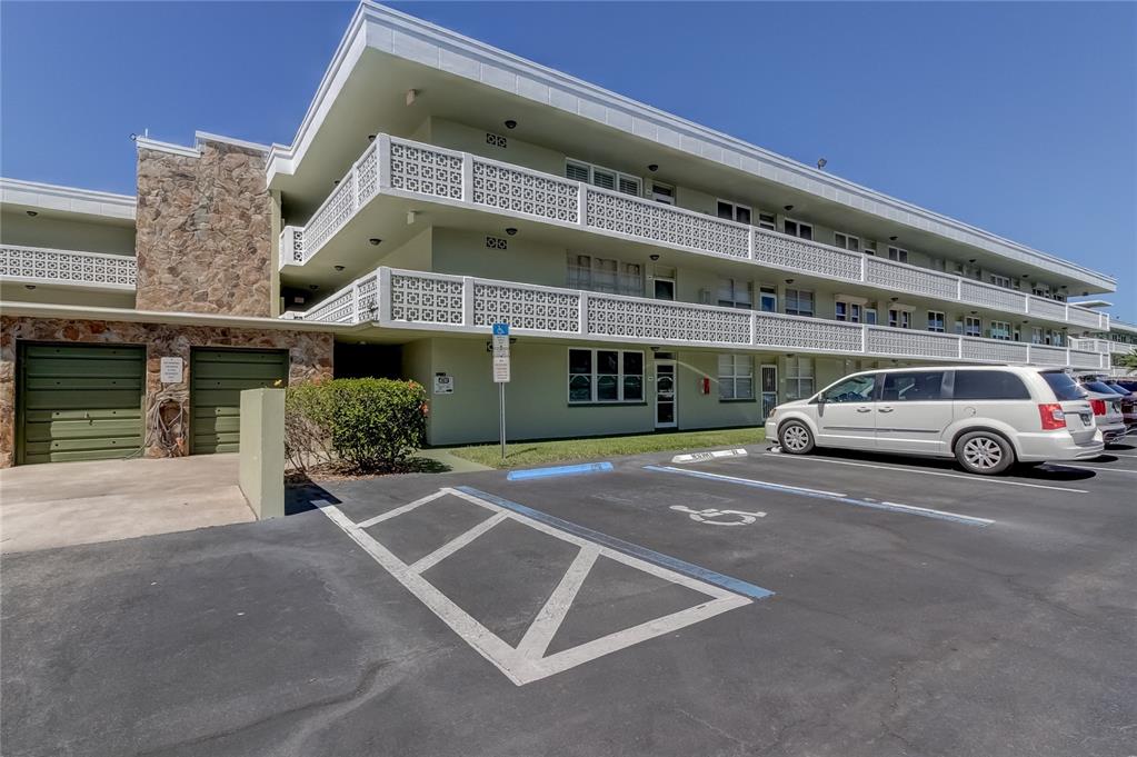 4710 Bay St NE 319, Saint Petersburg, FL 33703 MLS U8194804