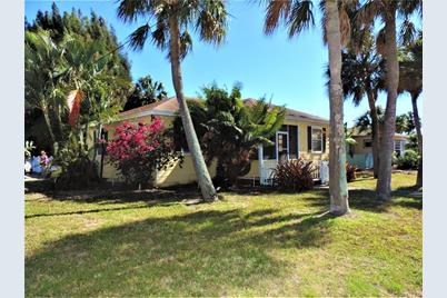 600 78th Avenue, Saint Pete Beach, FL 33706 - Photo 1